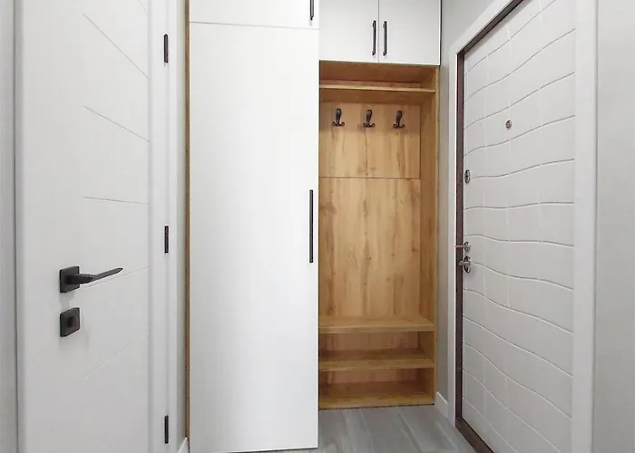 зеленая студия на сиховской Apartment Lviv